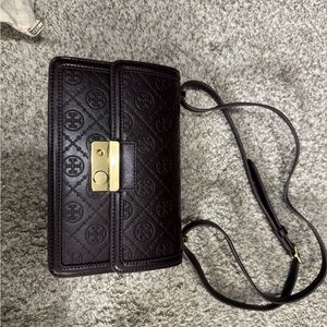 T Monogram Flap Leather shoulder Bag